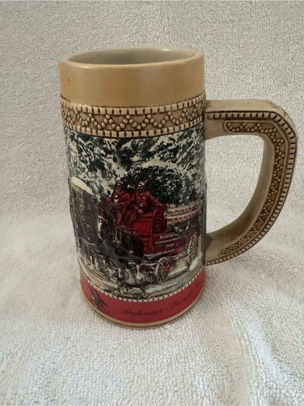 Budweiser Vintage Ceramic Holiday Scene Beer Stein Mug in Beige and Red